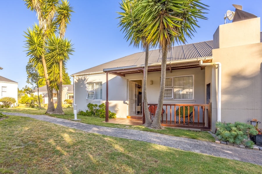 2 Bedroom Property for Sale in Goedemoed Western Cape